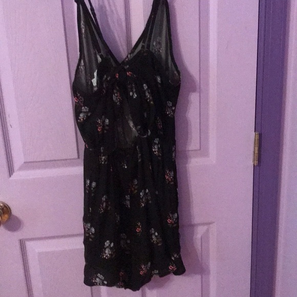 American Eagle Romper - Picture 2 of 3